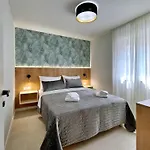 Punta By Interhome Apartment Šilo